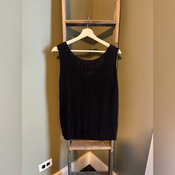 Lightweight Sweater Tank - Picture 2 of 4